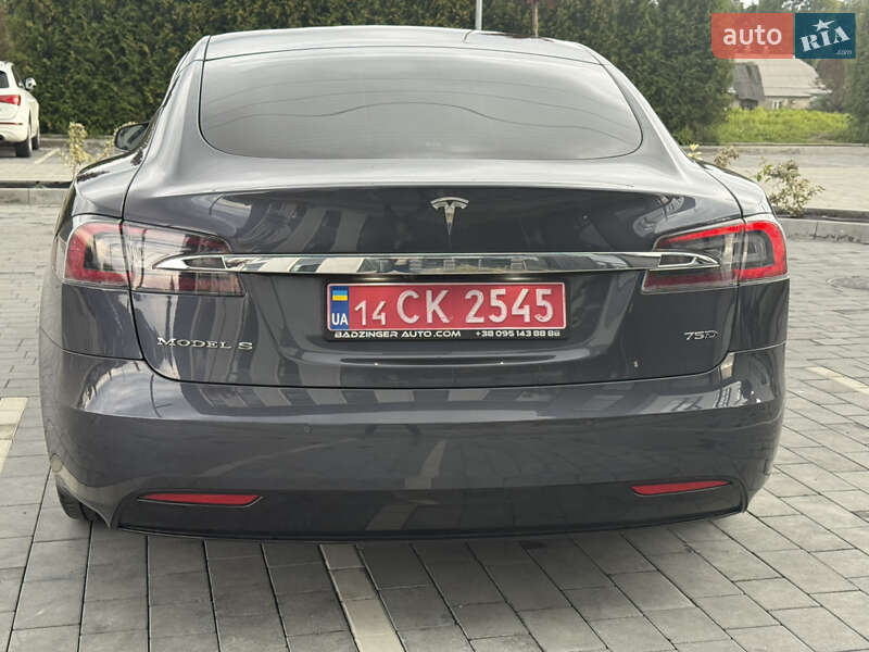 Tesla Model S 2017