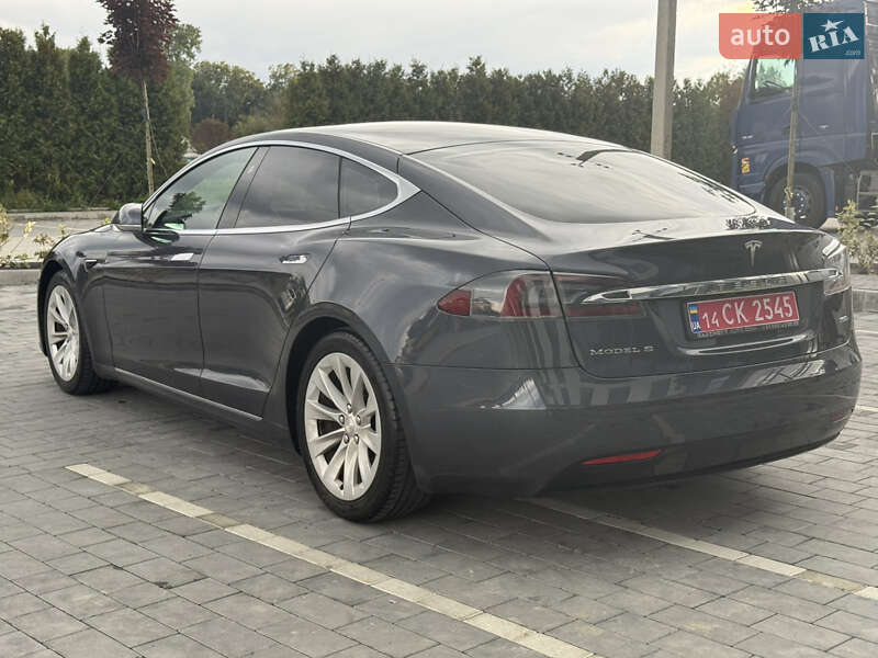 Tesla Model S 2017