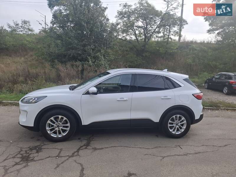 Ford Kuga 2021
