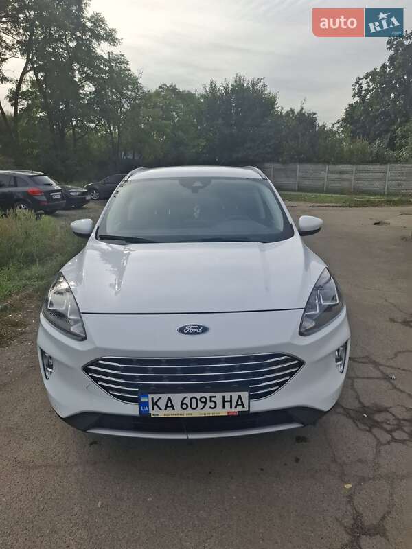 Ford Kuga 2021