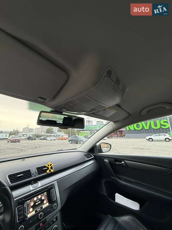 Volkswagen Passat 2012