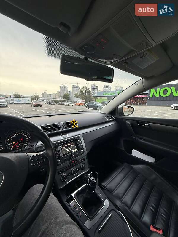 Volkswagen Passat 2012