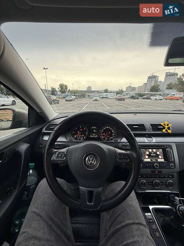 Volkswagen Passat 2012
