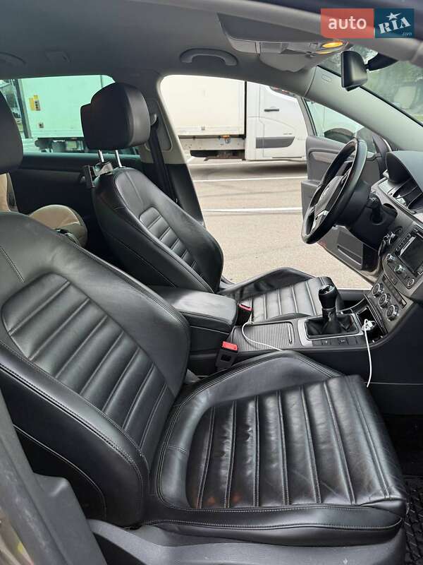 Volkswagen Passat 2012