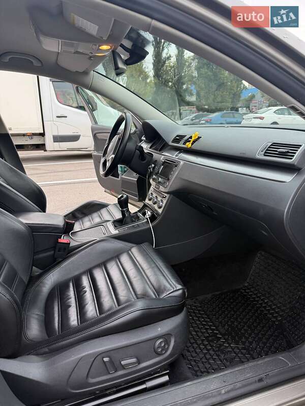 Volkswagen Passat 2012