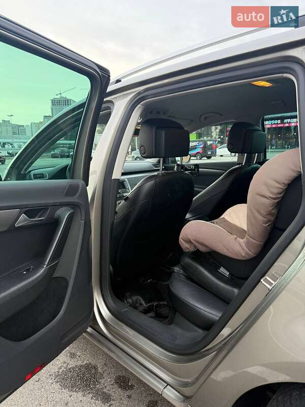 Volkswagen Passat 2012