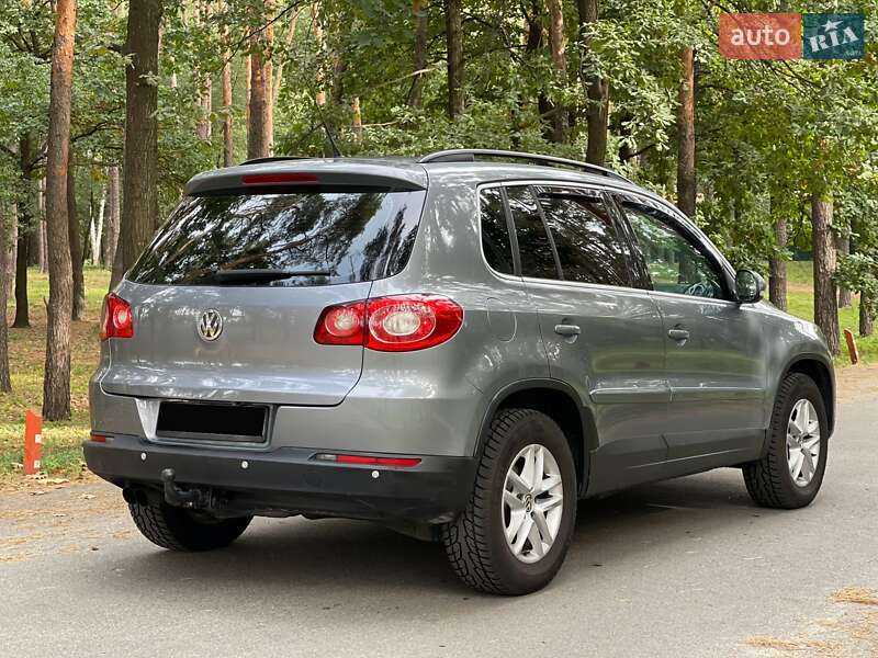 Volkswagen Tiguan 2011