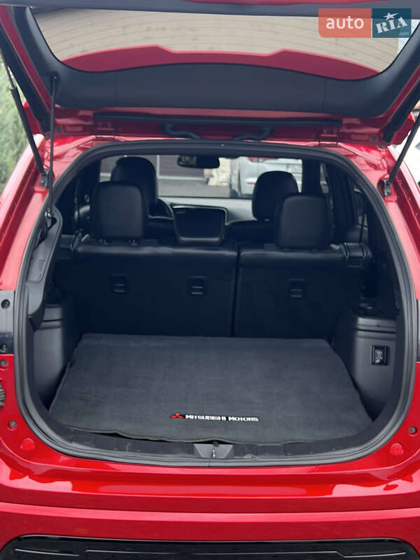 Mitsubishi Outlander 2021