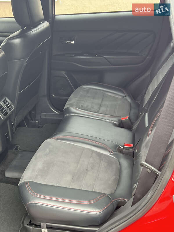 Mitsubishi Outlander 2021