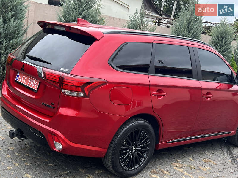 Mitsubishi Outlander 2021