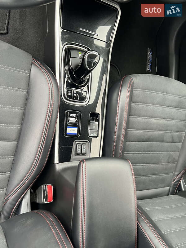 Mitsubishi Outlander 2021