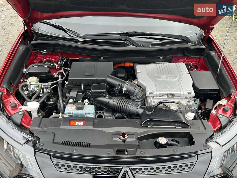 Mitsubishi Outlander 2021