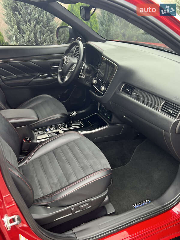 Mitsubishi Outlander 2021