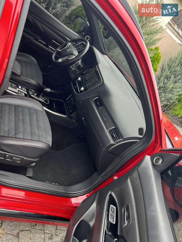 Mitsubishi Outlander 2021