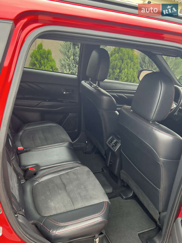 Mitsubishi Outlander 2021