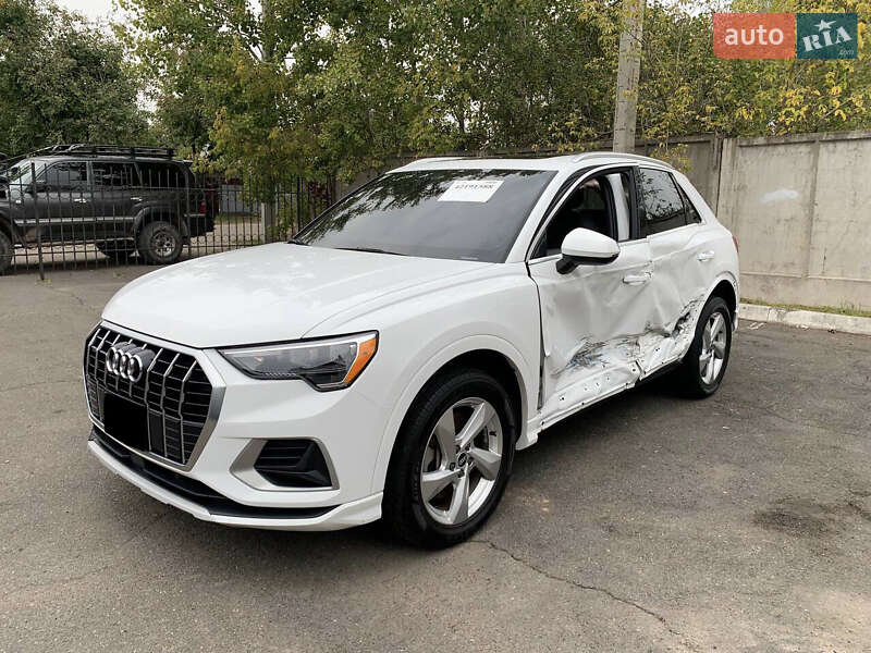 Audi Q3 2021