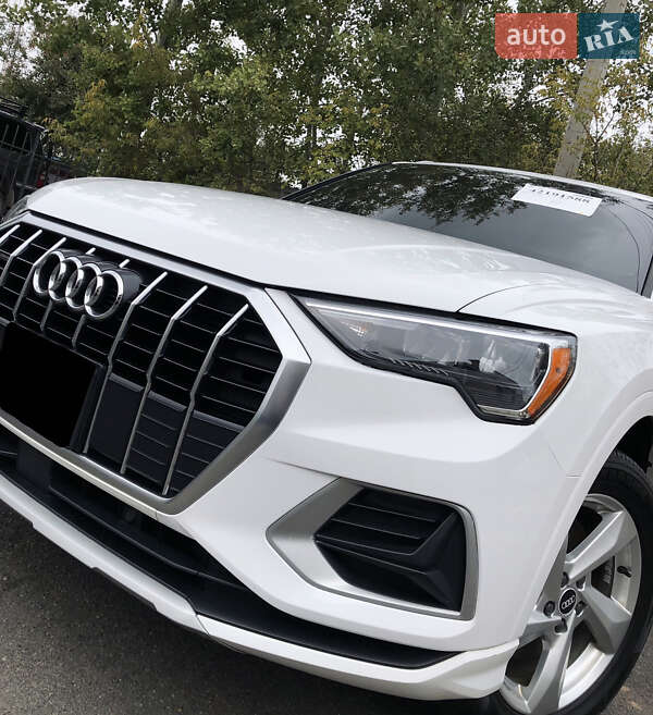 Audi Q3 2021