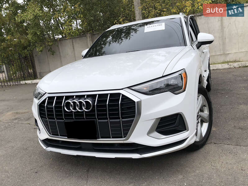 Audi Q3 2021