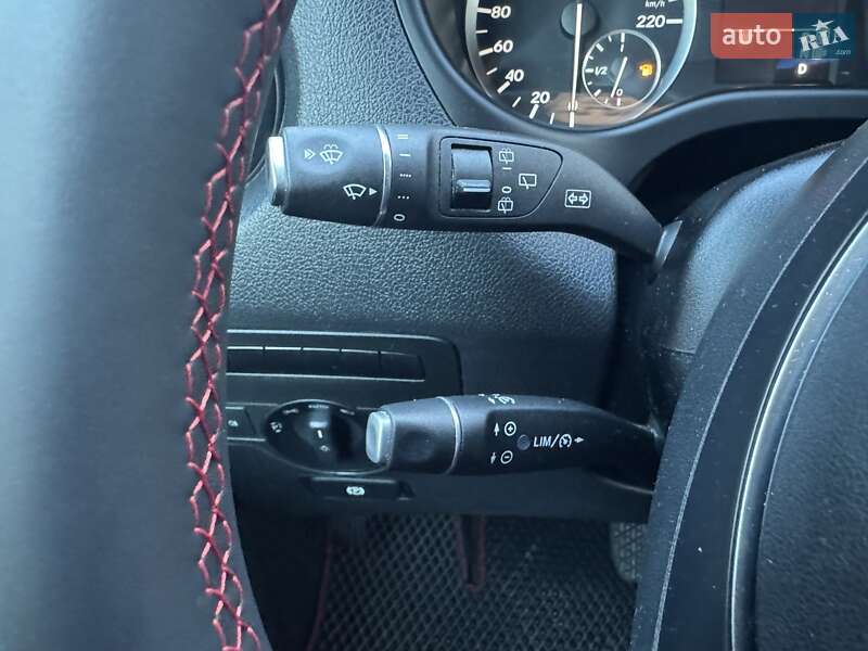 Mercedes-Benz Vito 2015