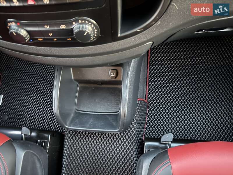 Mercedes-Benz Vito 2015