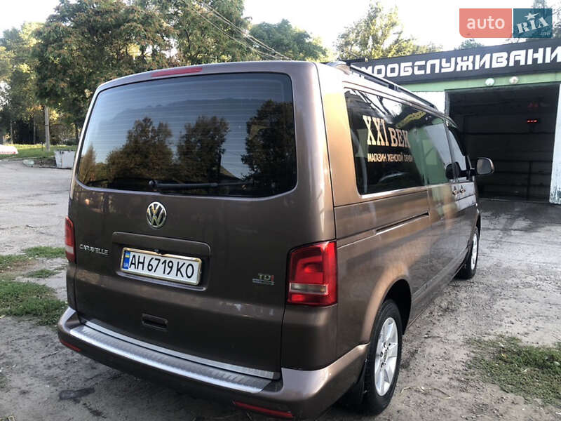 Volkswagen Caravelle 2013