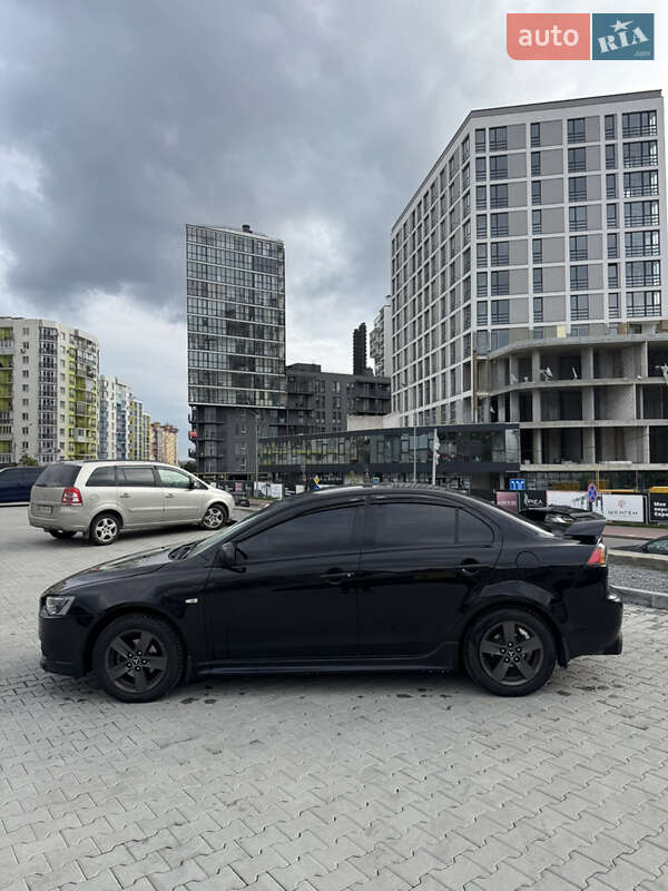 Mitsubishi Lancer 2012