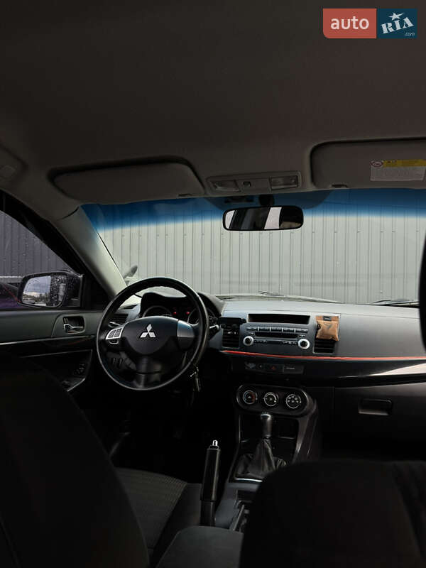 Mitsubishi Lancer 2012