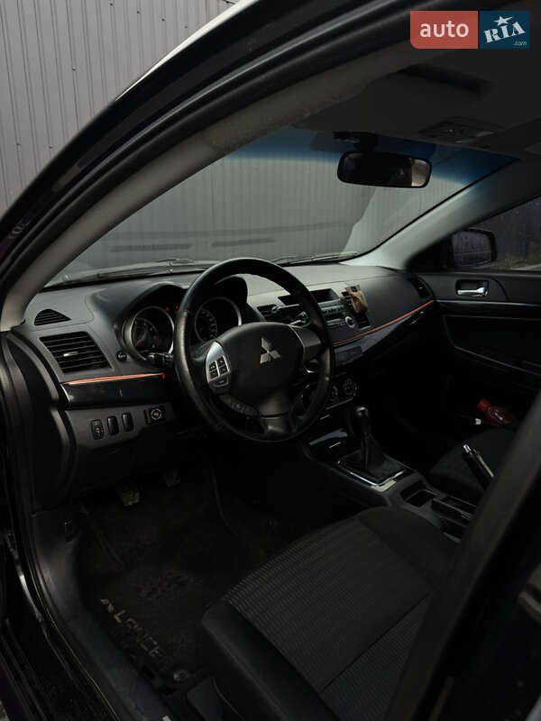 Mitsubishi Lancer 2012