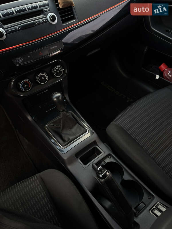 Mitsubishi Lancer 2012