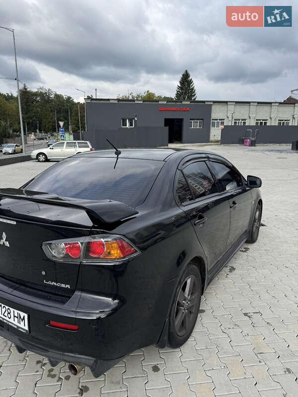 Mitsubishi Lancer 2012