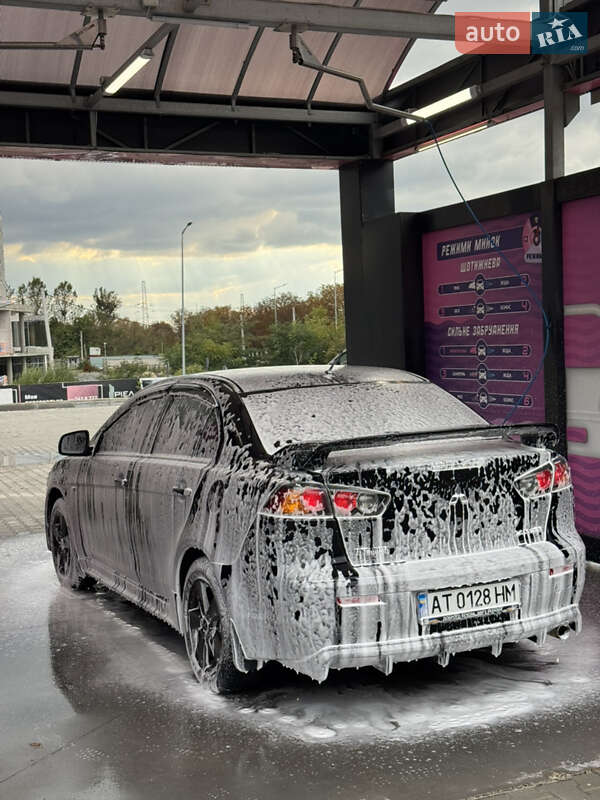 Mitsubishi Lancer 2012