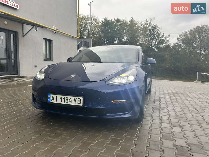 Tesla Model 3 2021