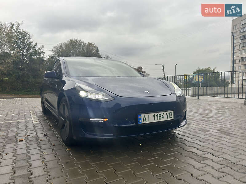 Tesla Model 3 2021