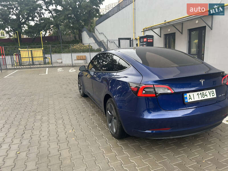 Tesla Model 3 2021