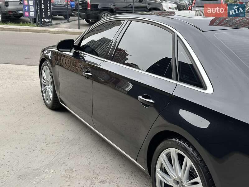 Audi A8 2013