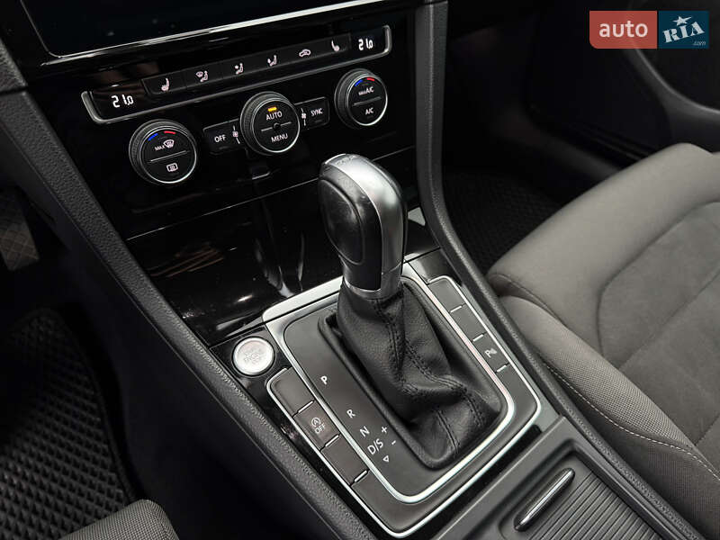 Volkswagen Golf 2017