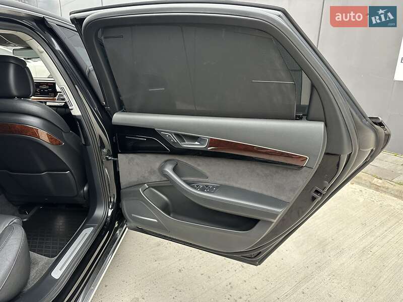 Audi A8 2013