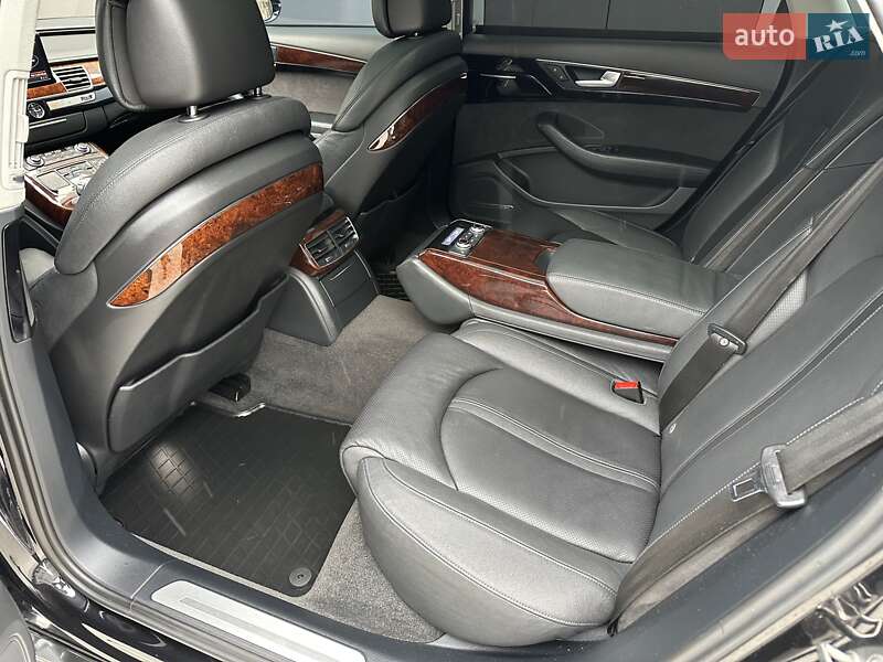Audi A8 2013