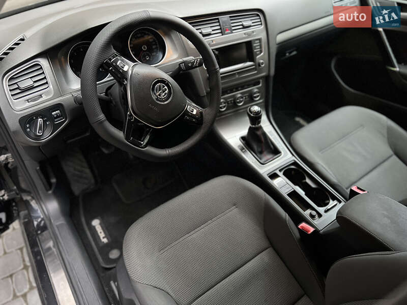 Volkswagen Golf 2013