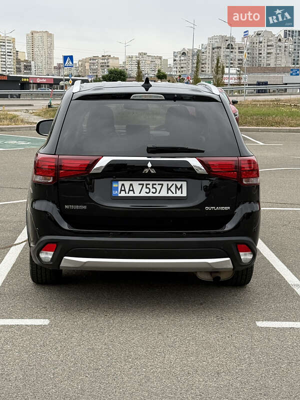 Mitsubishi Outlander 2017