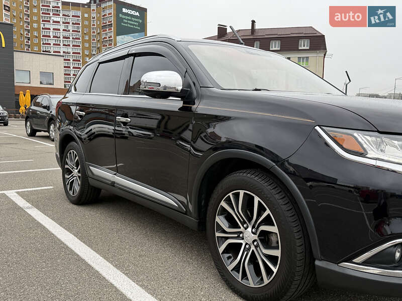 Mitsubishi Outlander 2017