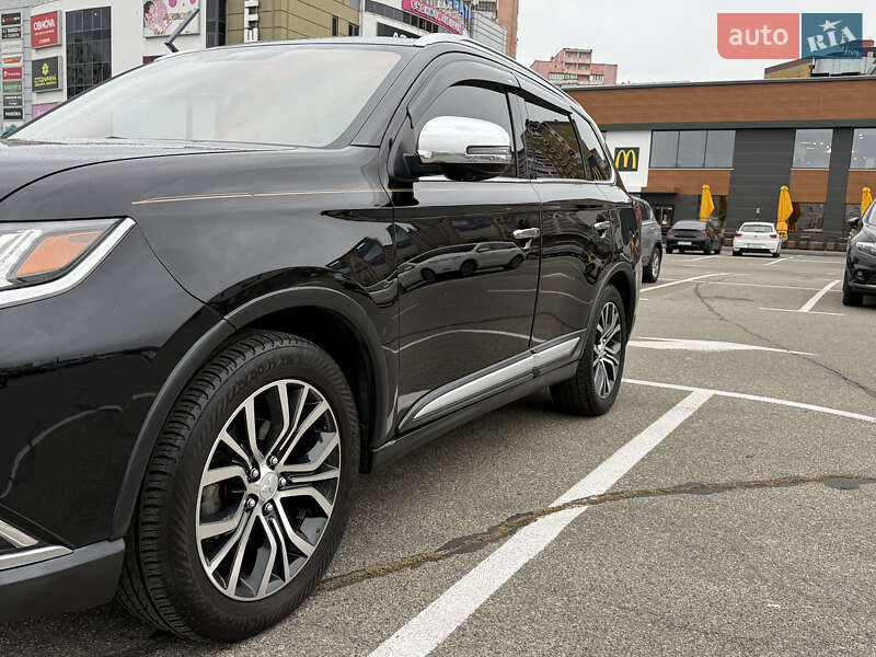 Mitsubishi Outlander 2017