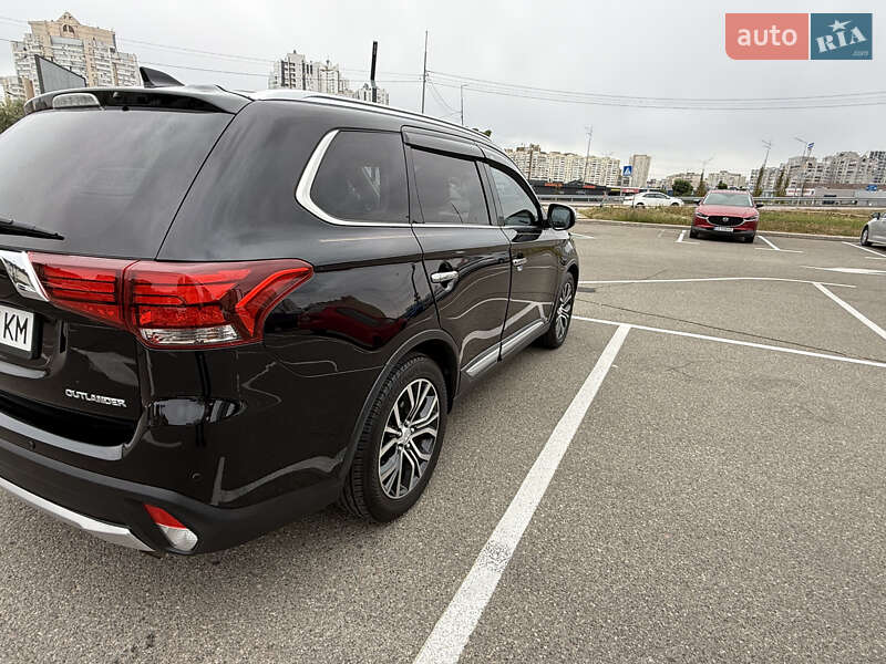 Mitsubishi Outlander 2017