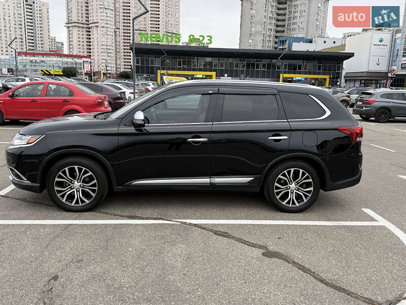 Mitsubishi Outlander 2017