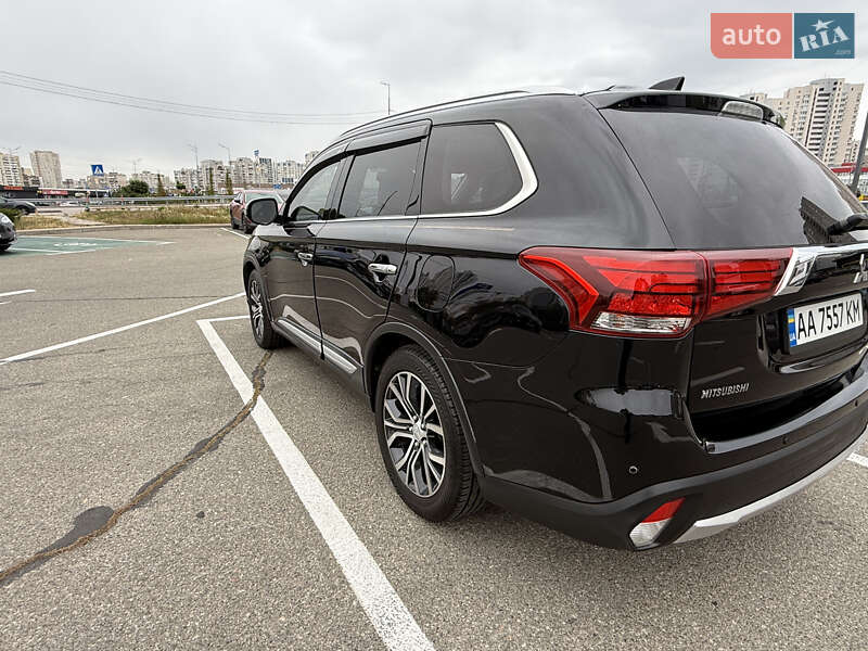 Mitsubishi Outlander 2017