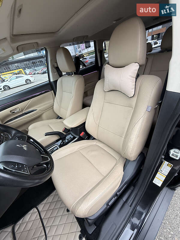 Mitsubishi Outlander 2017