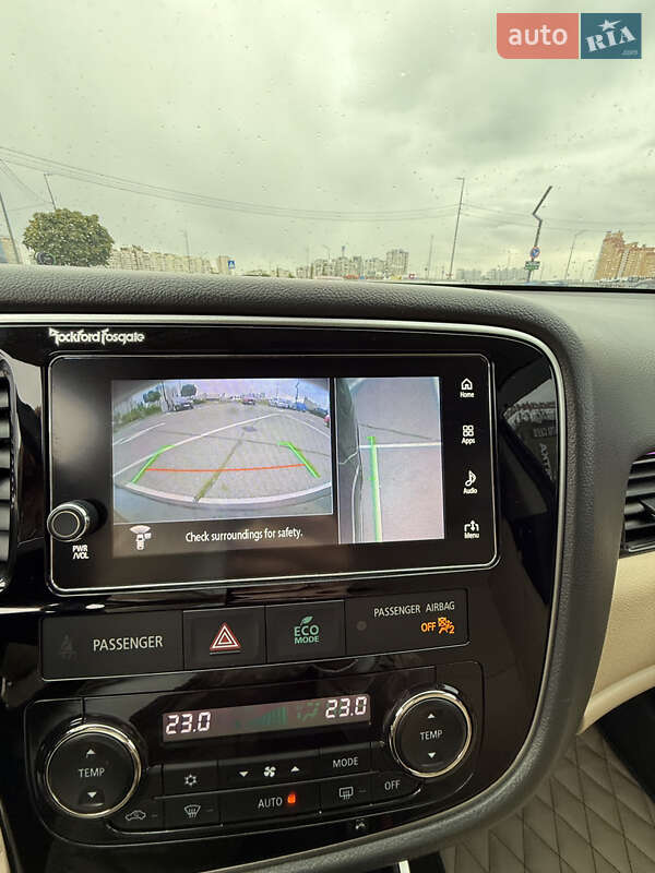 Mitsubishi Outlander 2017