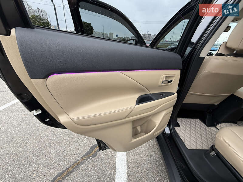 Mitsubishi Outlander 2017