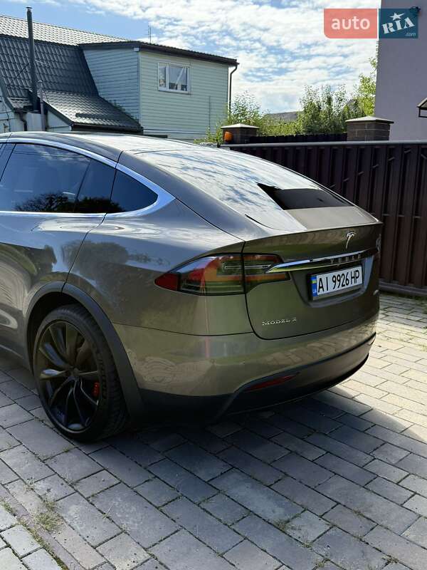 Tesla Model X 2016
