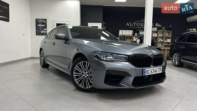 BMW 5 Series 2019